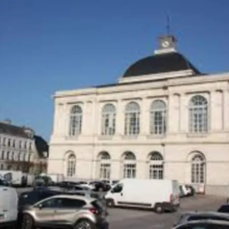 Duplex Ideal Famille, 2 Mn De St-omer Centre Apartment